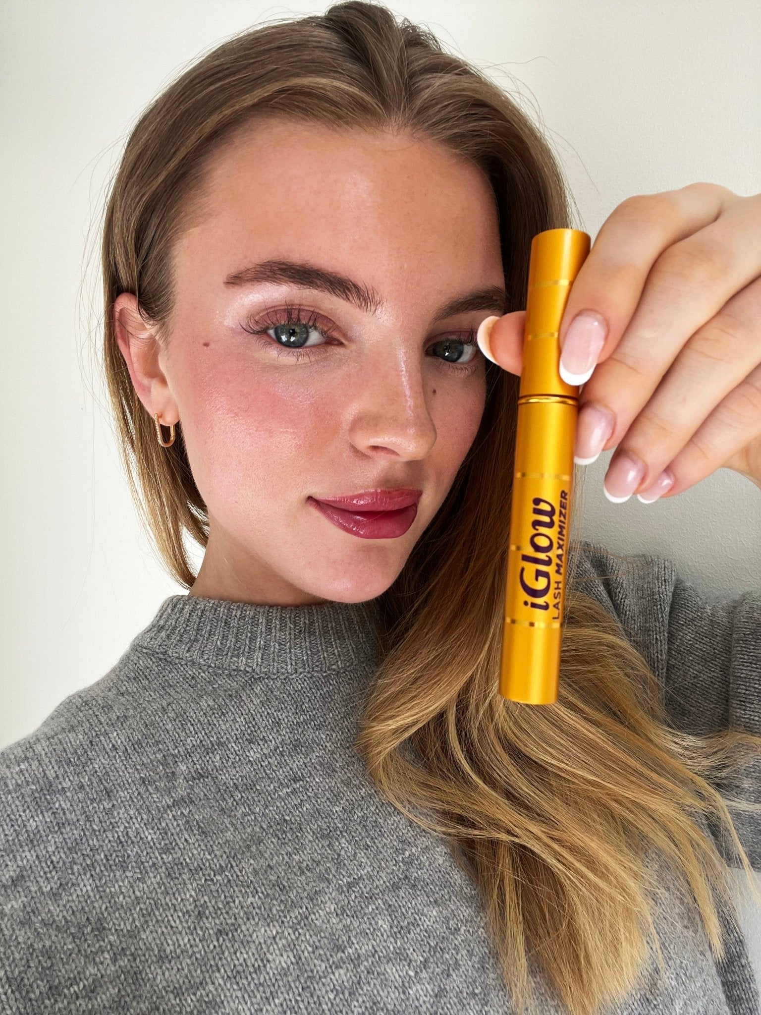 iGlow Lash Maximizer and iGlow High Volume Mascara - iGlow Cosmetics