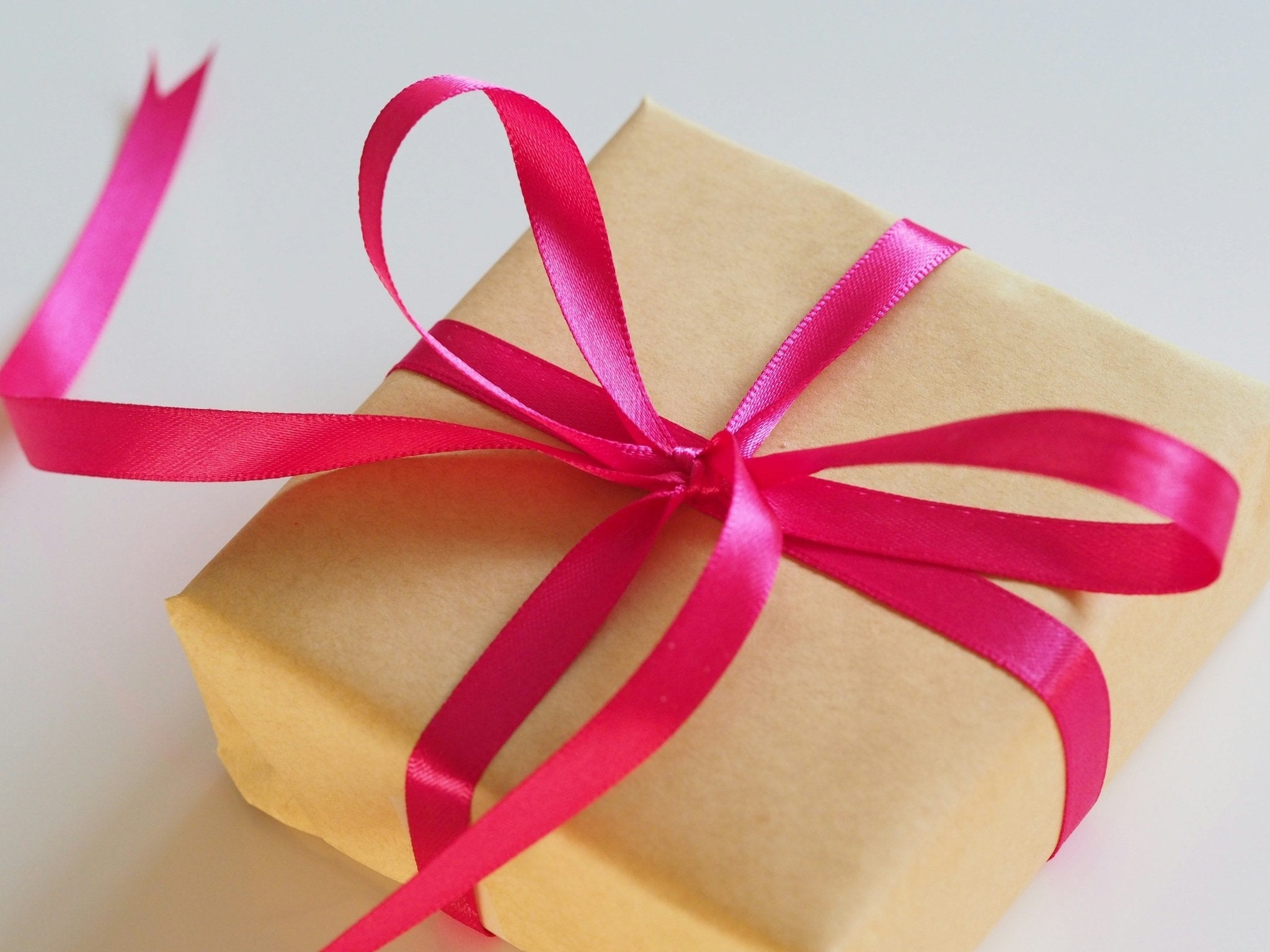 Current free gifts in cart 🎁 - iGlow Cosmetics